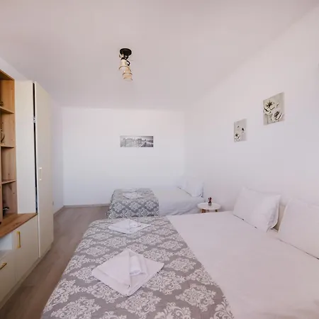 Spring - Mall Coresi Apartmán Brašov