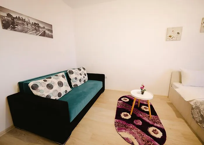 Spring - Mall Coresi Brašov