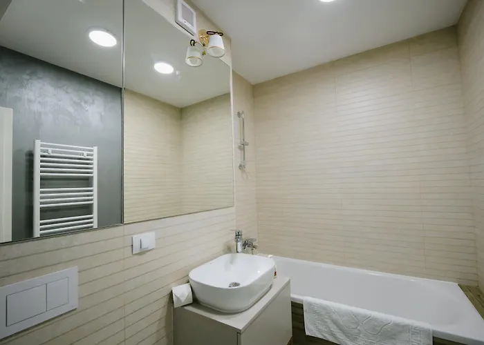 Spring - Mall Coresi