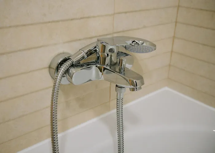 Spring - Mall Coresi Apartmán